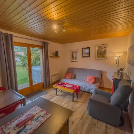 Apartment Joli 'les Airelles Du Lac' T2, Rez De Jardin, Parking